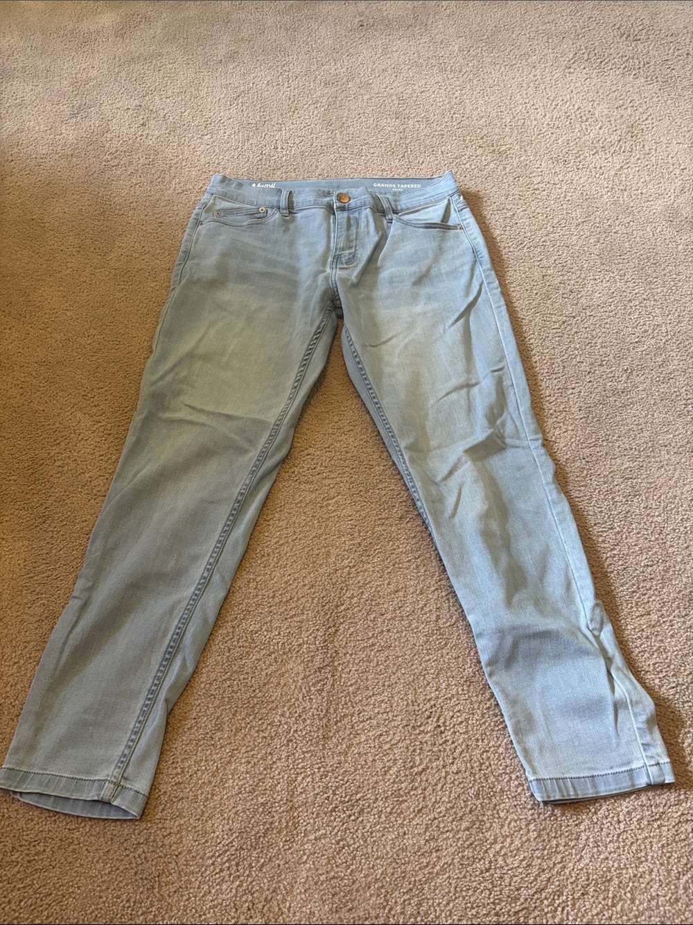 men's Straight Leg Jeans in Light Blue Wash